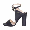 Sandali con tacco targo eco pelle nero con borchie oro piramidali
