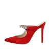 Scarpe a punta rosse con strass su collo piede