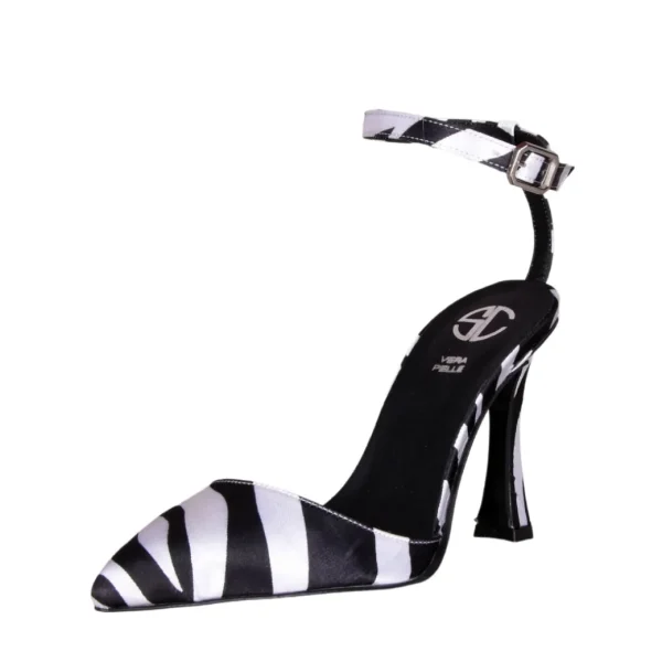 Scarpe a punta zebrate con tacco