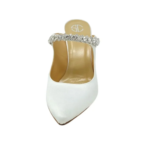 Scarpe col tacco vernice nude made in italy con accessorio di strass
