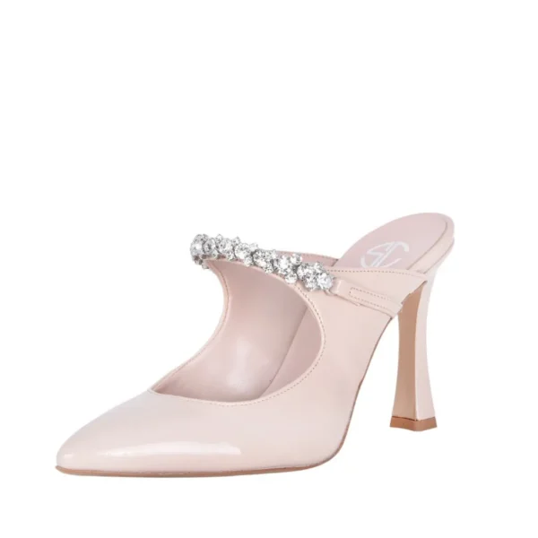 Scarpe col tacco vernice nude e accessori
