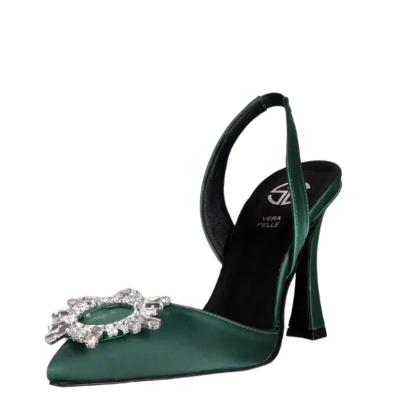 Scarpe con tacco a punta in raso verde con accessorio di strass
